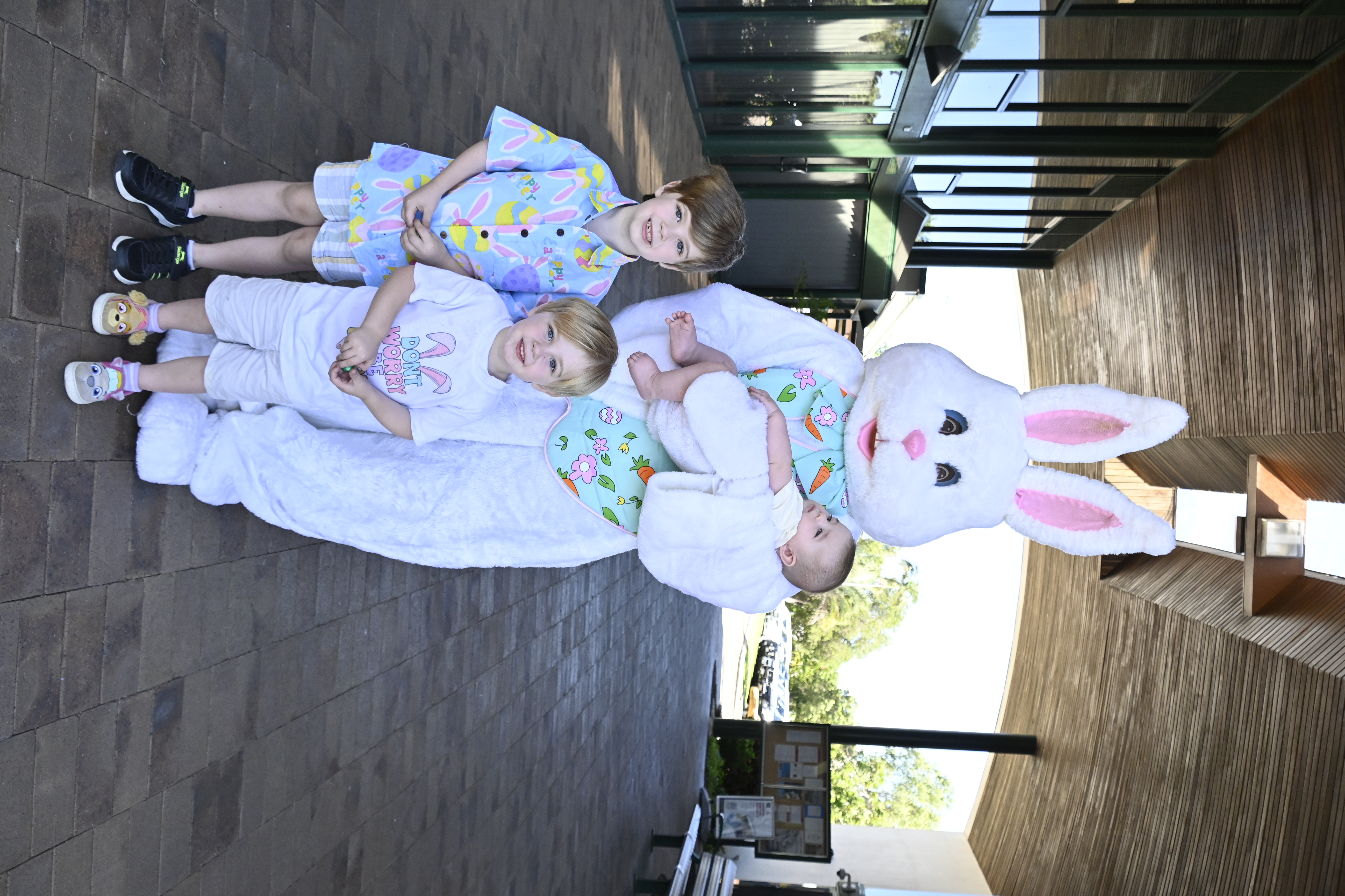 2025 Easter Bunny Photos